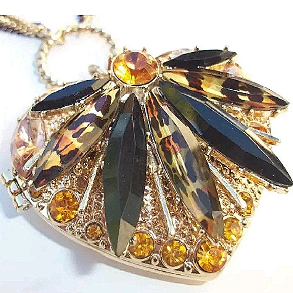 Vintage! BETSEY JOHNSON Hollywood Glam Leopard Firefly Pill Locket Necklace. - Picture 4 of 8